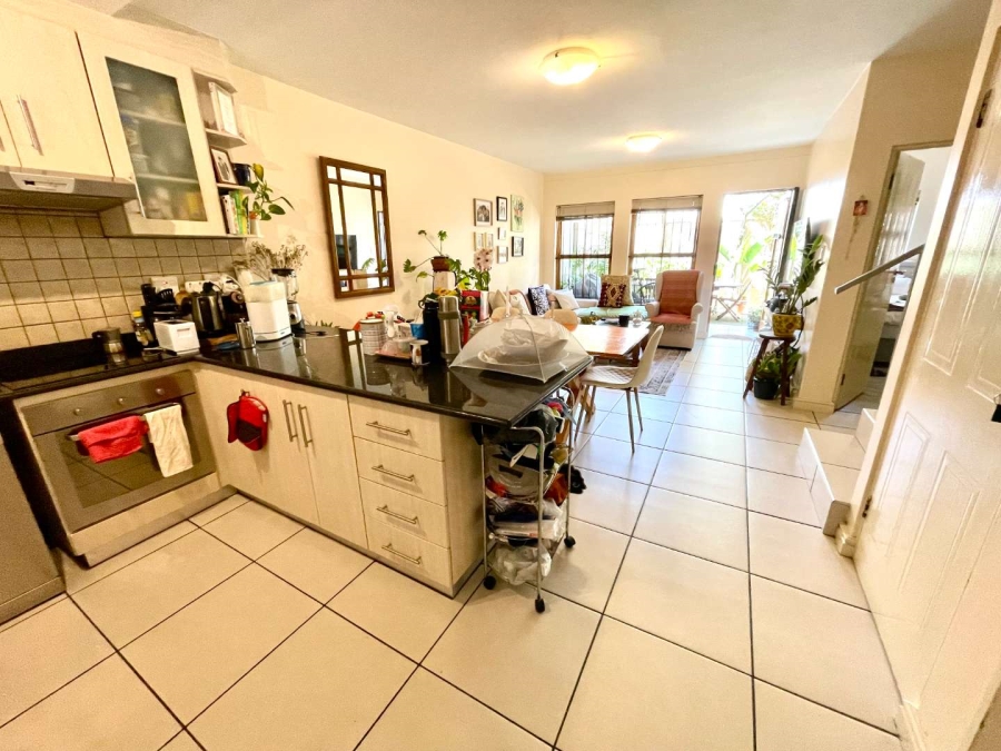 To Let 2 Bedroom Property for Rent in Sea Point Western Cape